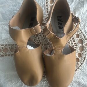 Balera Tan Women's Slippers